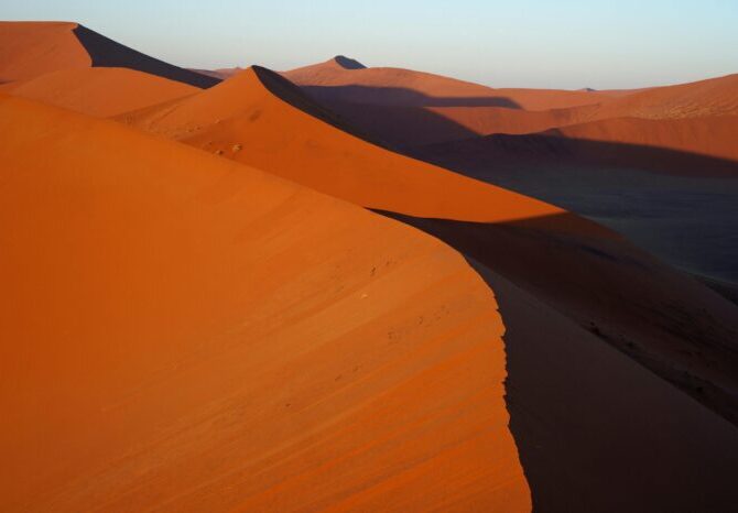 Wüste und Sonnenuntergang